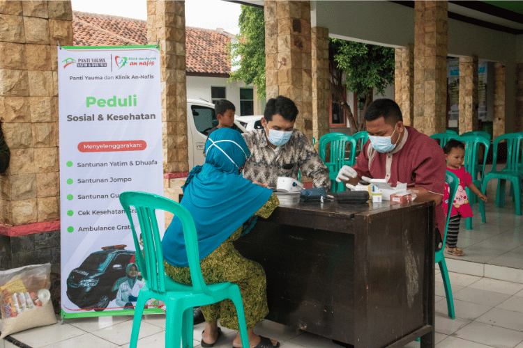 Kesehatan yang Terjangkau di Lapangan Panti Harjo Ayamalas
